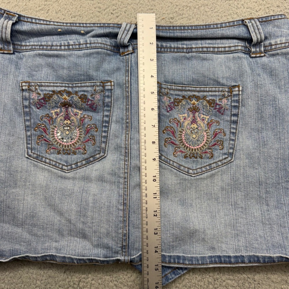 L.E.I. SLYH43520A Womens 16 Blue Denim Skort Sophia Hip Hugger Embroidered Y2K - Picture 11 of 11
